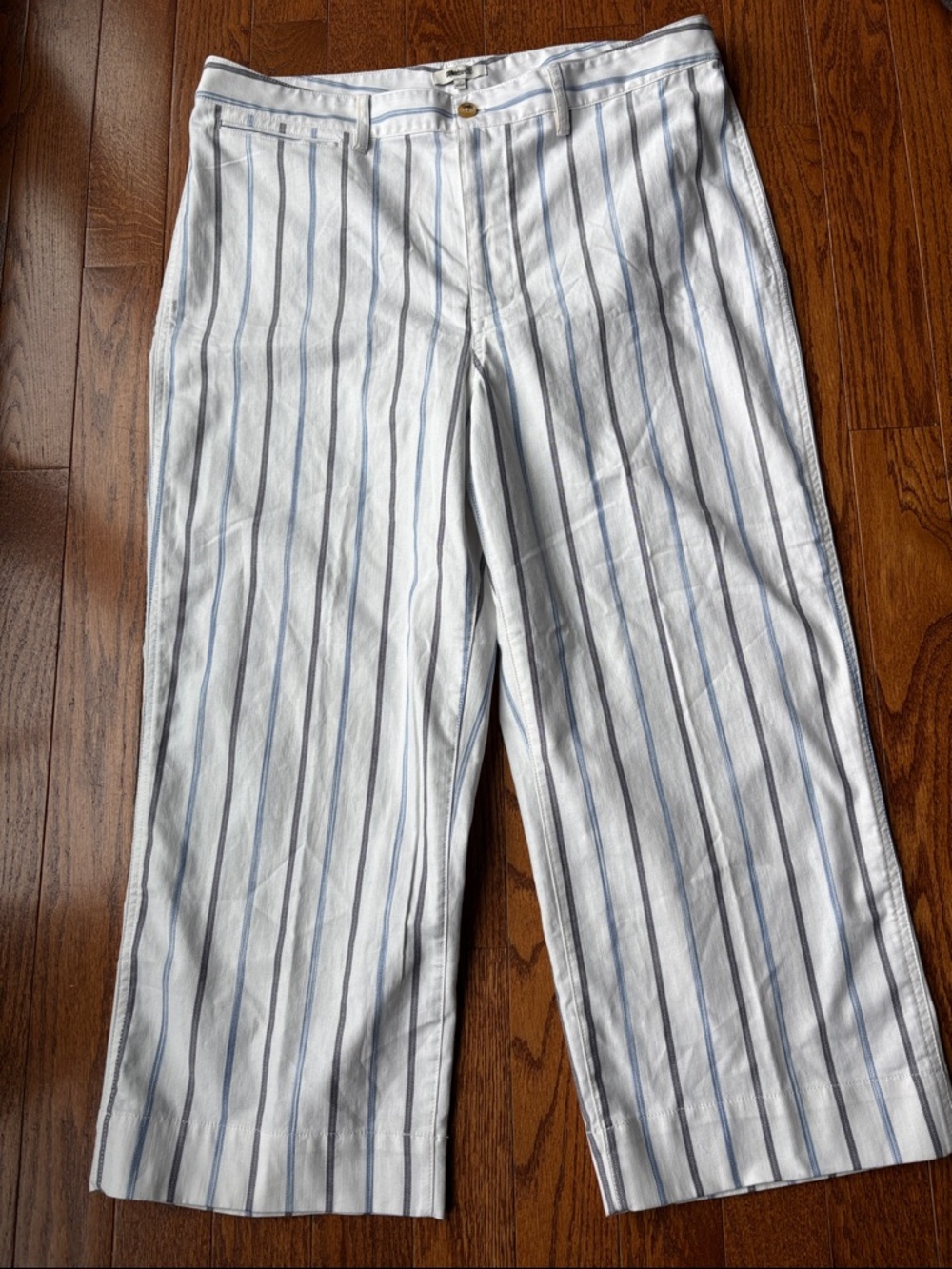 Madewell White Cropped Pants with Light Blue Pinstripes